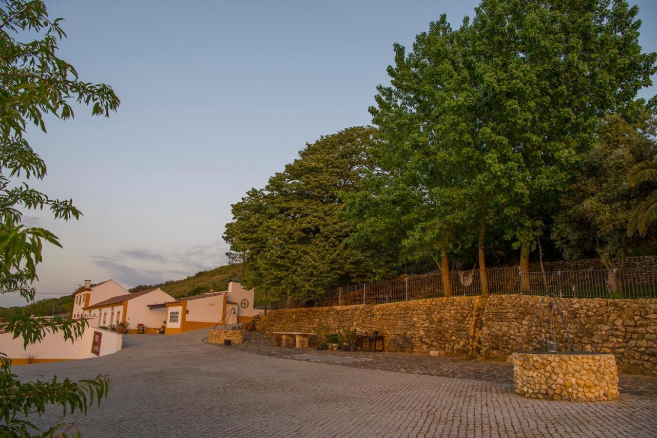 Quinta Do Louro Guest House Palmela Exterior photo